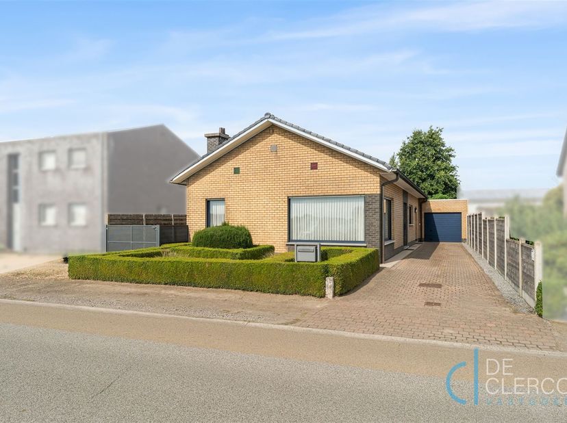 Maison à vendre à Oude Veldstraat 65,
                    9080 Lochristi