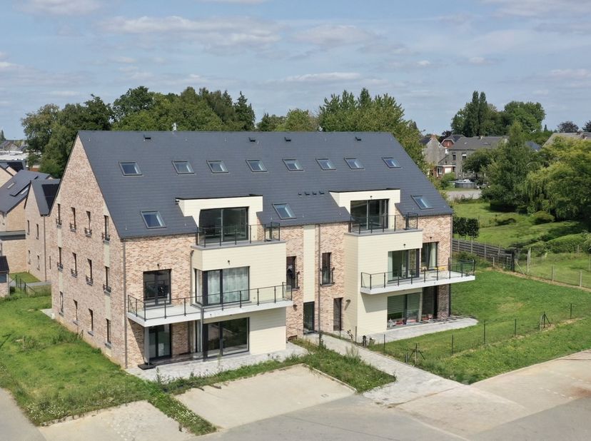 Appartement à vendre
                    à 5310 Aische-En-Refail