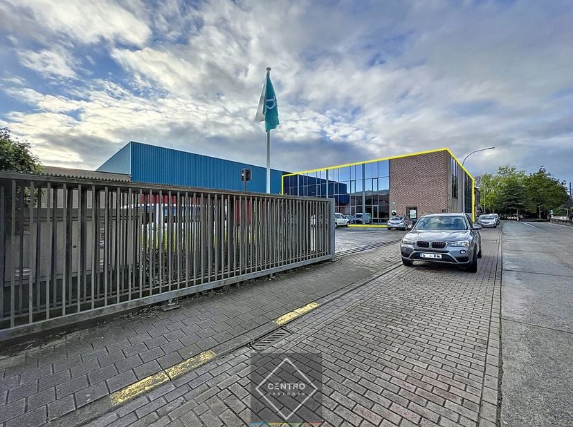 Bien professionnel à louer
                    à 8800 Roeselare