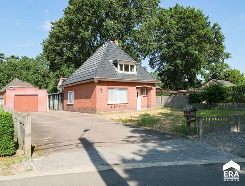                                        Eengezinswoning te koop in Hechtel, € 235.000
