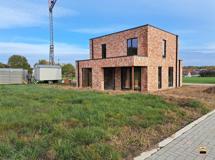 Huis te koop in Jan Odeurslaan 63,
                    3870 Heers