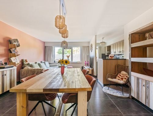                                         Appartement te koop in Aartselaar, € 239.000
