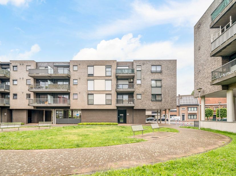 Appartement à vendre
                    à 3680 Maaseik