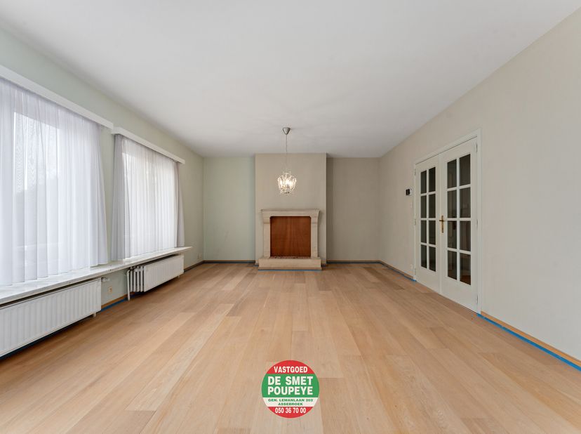 Dit lichtrijk en energiezuinig (label B) appartement is gelegen op de eerste verdieping van een kleinschalige en verzorgde residentie in het hart van