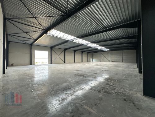                                         Bedrijfsgebouw te huur in Ieper, € 3.950

