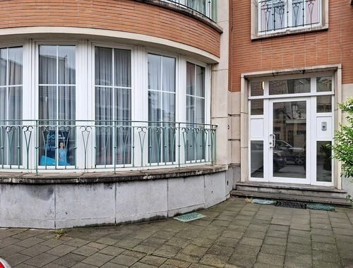                                         Appartement te huur in Evere, € 1.100
