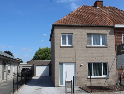                                         Woning te koop in Deinze, € 459.000
