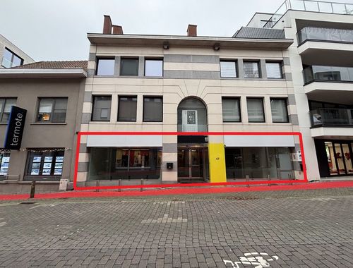                                         Handelspand te huur in Waregem, € 3.000
