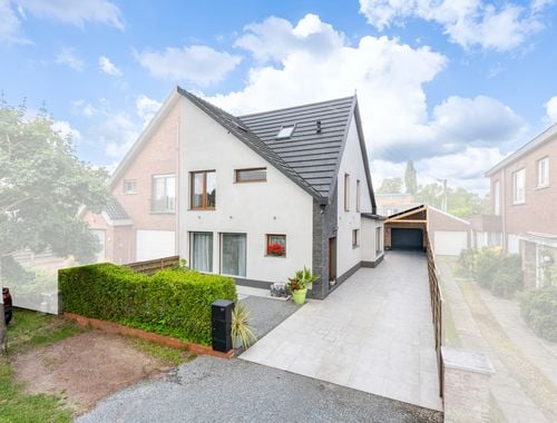                                         Woning te koop in Merelbeke, € 598.000
