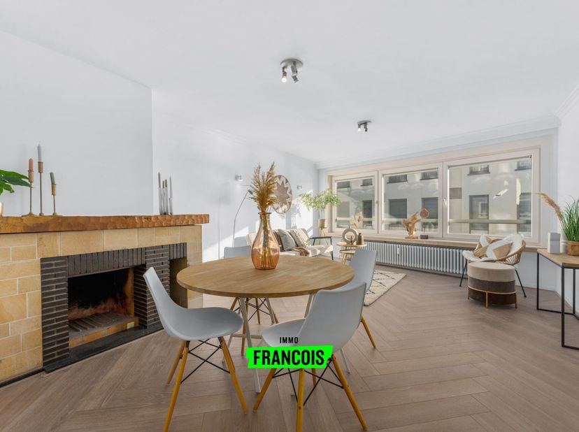 Avertissement: ce message a été traduit automatiquement<br />
Cet appartement est situé dans le centre ville d'Ostende. Proche de la gare, des rues co