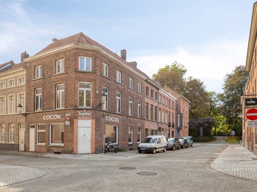 Bedrijfsvastgoed te koop in Maagdenstraat 46,
                    8000 Brugge