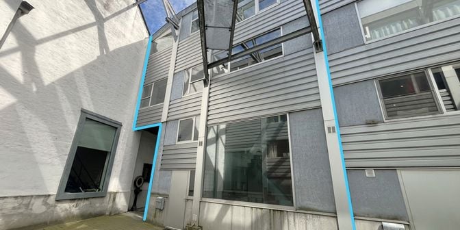 Bien professionnel à vendre à 's-Gravenstraat 61, 8000 Brugge