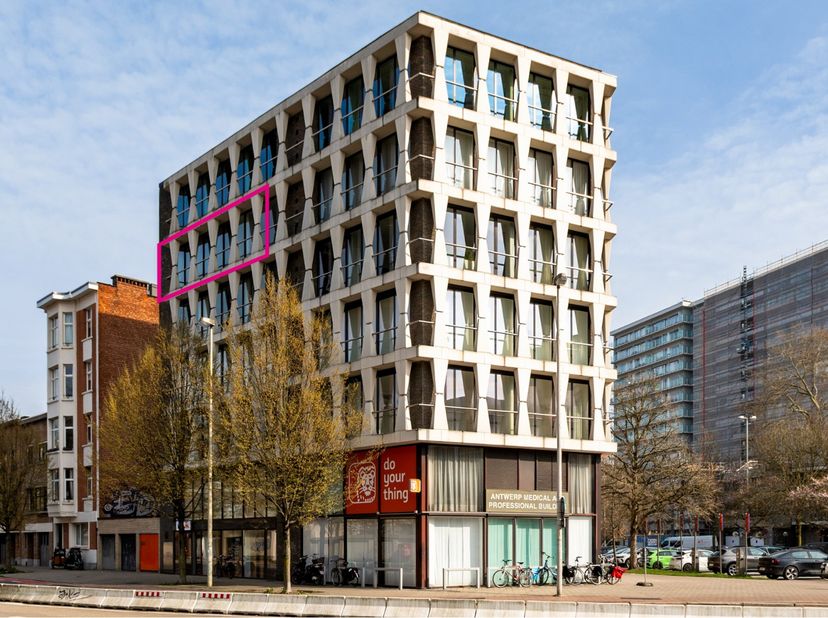 Bien professionnel à vendre
                    à 2018 Antwerpen