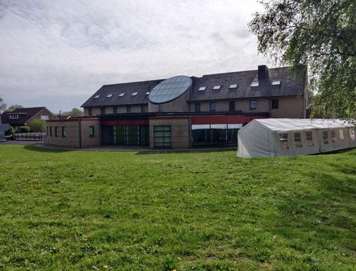                                         Bâtiment d’entreprise à louer à Wezemaal, € 18.962,50
