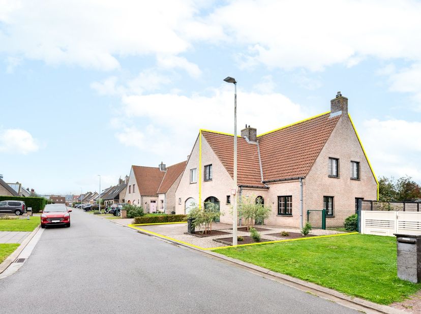 Huis te koop in Wateringstraat 24,
                    8450 Bredene