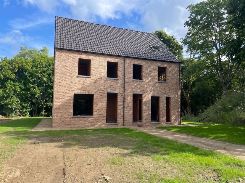Huis te koop
                    in 2610 Wilrijk
