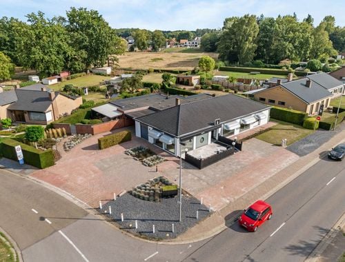                                         Gemengd gebruik te koop in Zolder, € 549.000
