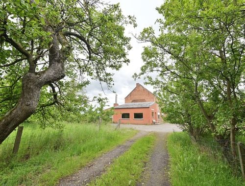                                         Boerderij te koop in Ramsel, € 499.000
