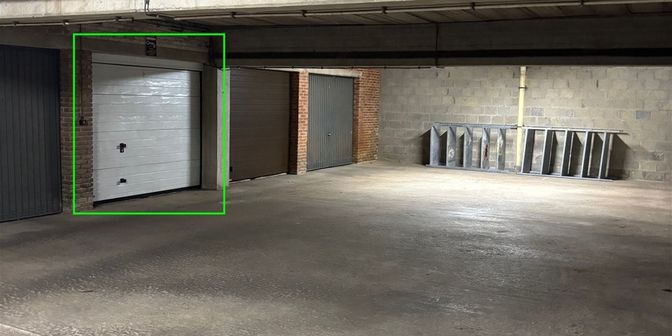 Garage te koop in Sint-Benedictusstraat 124, 2640 Mortsel