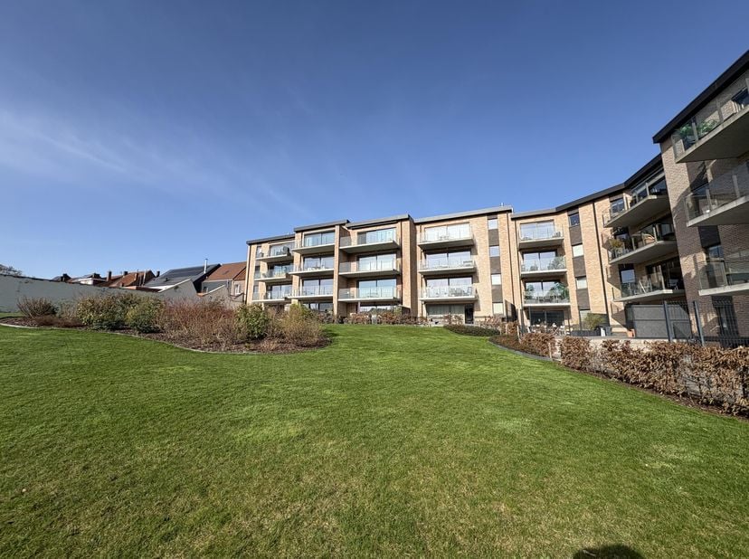 Appartement te koop
                    in 7700 Moeskroen