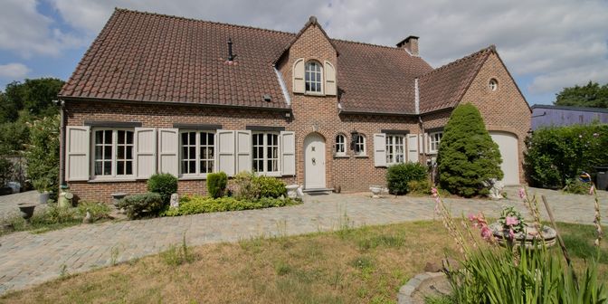 Huis te koop in 2980 Zoersel