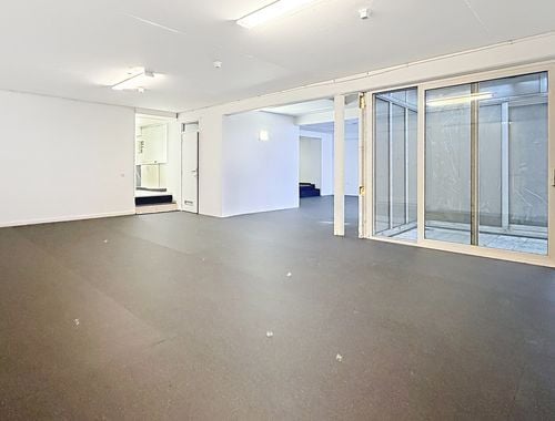                                         Kantoor te koop in Schaarbeek, € 135.000
