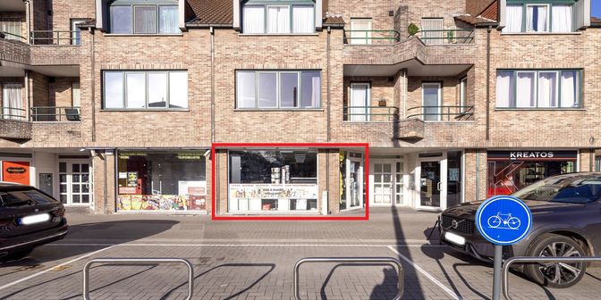 Bien professionnel à vendre à Turnhoutsebaan 51, 2400 Mol