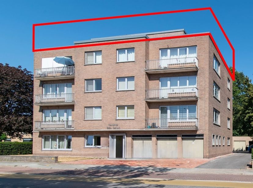 Instapklaar penthouse met 2 slaapkamers, panoramisch uitzicht en maximale privacy in Brugge<br />
<br />
. Ontdek dit charmante penthouse met twee vol