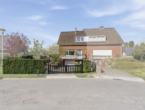                                         Maison à vendre à Veurne, € 339.000
