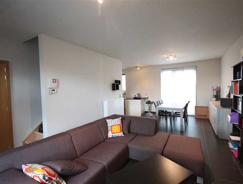                                         Duplex te huur in Antwerpen, € 1.000

