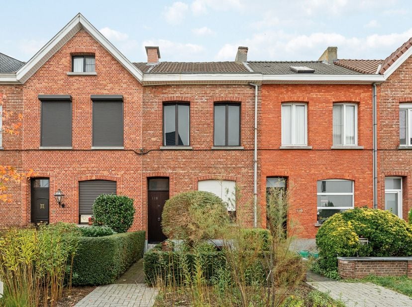 Huis te koop in Paardenkerkhofstraat 118,
                    2800 Mechelen