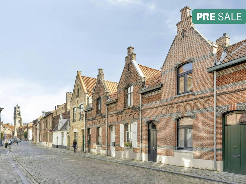 Huis te koop in Oostmeers 89,
                    8000 Brugge