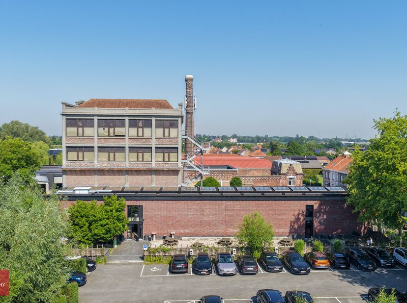 Bedrijfsvastgoed te koop in ,
                    7700 Moeskroen