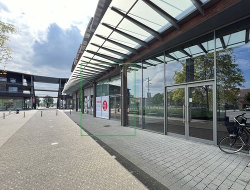                                         Handelszaak te huur in Maaseik, € 1.037
