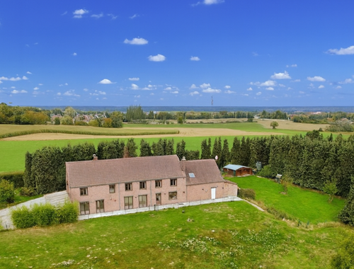                                         Villa te koop in Buvrinnes, € 785.000
