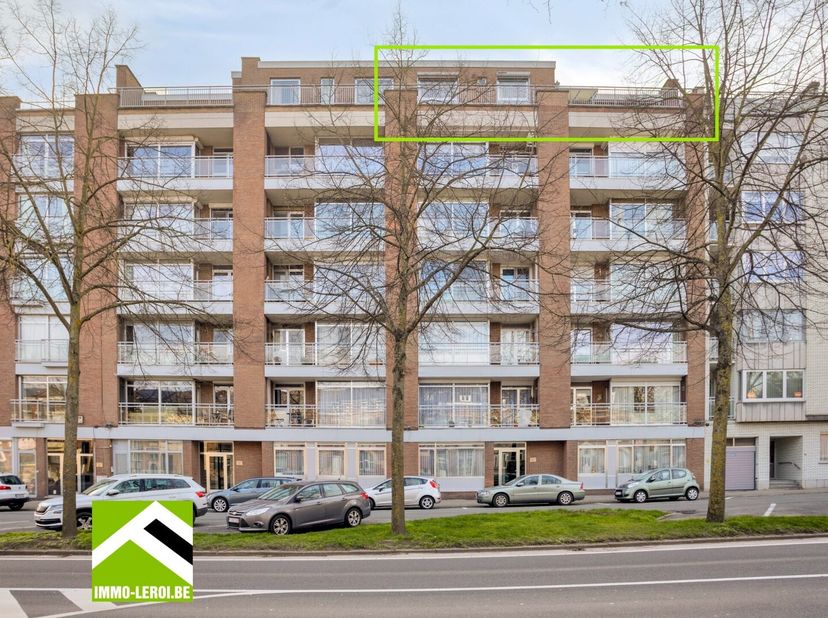 Bekijk dit appartement rechtstreeks op de site van Immo Leroi: https://www.immo-leroi.be/pand/kopen-penthouse-appartement-tongeren-borgloon/7566137<br