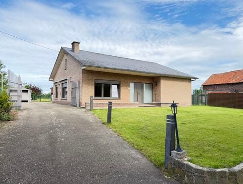                                         Bungalow à louer à Wellen, € 950
