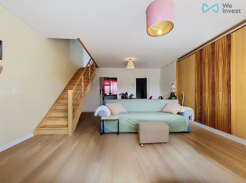 Tel : 0456 79 45 19 / E-mail : sophia.vanhove@weinvest.be<br />
We Invest a le plaisir de vous proposer, en exclusivité, ce superbe appartement 2 cham
