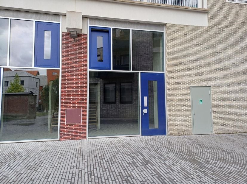Bien professionnel à vendre
                    à 2000 Antwerpen