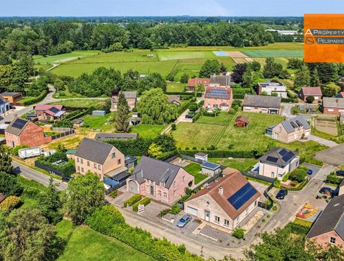                                         Maison à vendre à Hever, € 675.000
