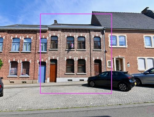                                         Maison de maître à vendre à Landen, € 275.000
