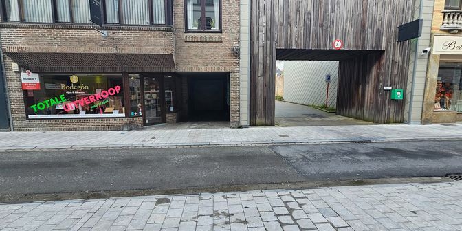 Bedrijfsvastgoed te huur in Marktstraat 23, 8870 Izegem