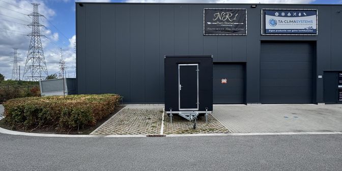 Bien professionnel à vendre à Mondeolaan 2C boîte 12, 3600 Genk