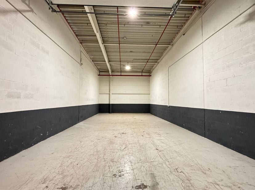 Bedrijfsvastgoed te huur in Bazelstraat 250 bus 31B,
                    9150 Kruibeke