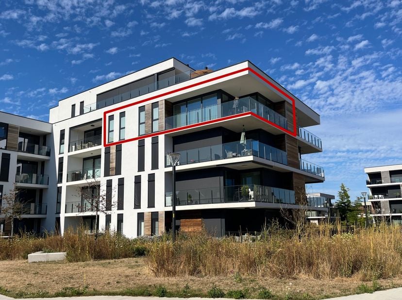Instapklaar energiezuinig nieuwbouwappartement met groene omgeving en zuidgericht terras in het Sint-Michielspark<br />
<br />
Op zoek naar een modern