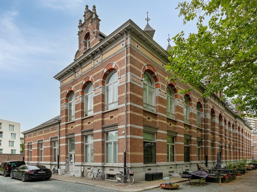 Appartement te koop in Veeartsenstraat 47 bus 1613,
                    1070 Anderlecht