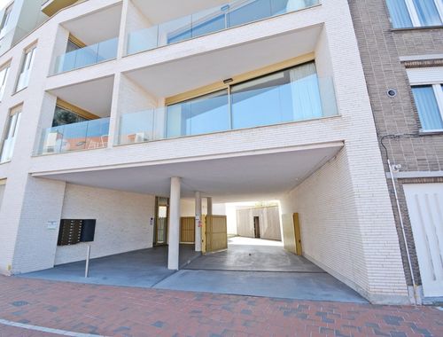                                         Garage à louer à Knokke, € 2.400
