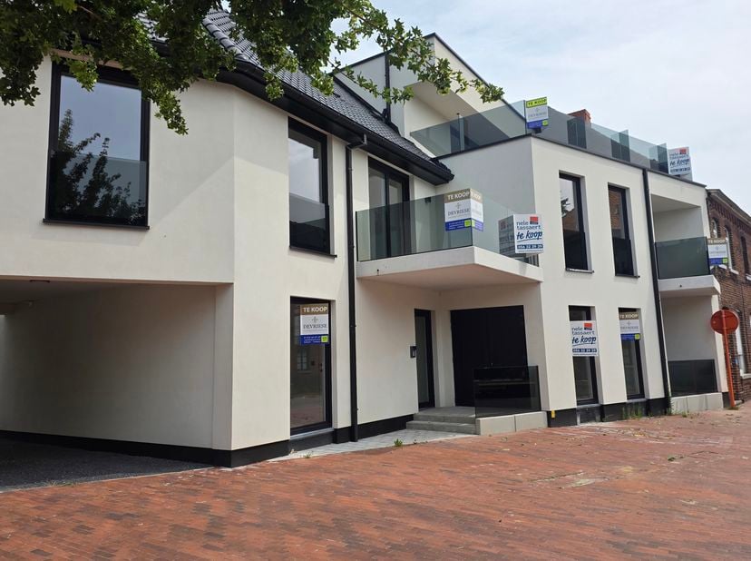 Appartement te koop in Kerkstraat 1 bus 1B4,
                    8587 Helkijn