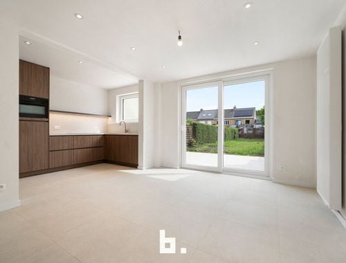                                         Maison à vendre à Sint-Pieters, € 429.000
