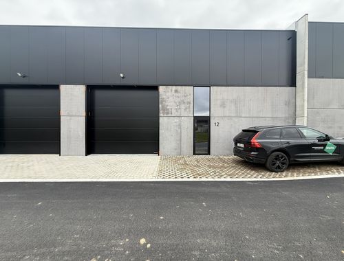                                         Bâtiment d’entreprise à vendre à Herzele, € 401.200
